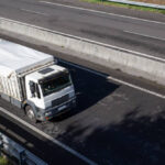 ارسل حبك عبر الحدود: شحن الهدايا والطرود إلى أحبائك في السعودية