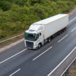 وداعًا لمتاعب الشحن: استمتع بتجربة شحن سهلة من مصر إلى السعودية!