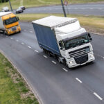 شحن ذكي: توصيل سريع وآمن من مصر إلى المدينة المنورة